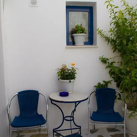 Gorgona * Livadi (Serifos)